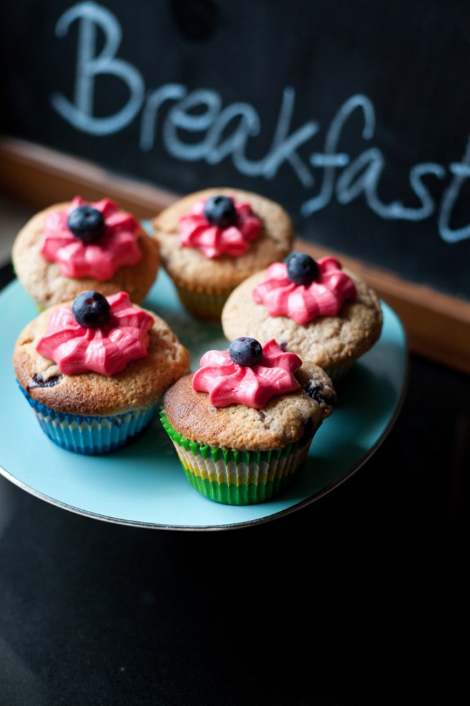 Bluberry-lemon-breakfast-muffins-5